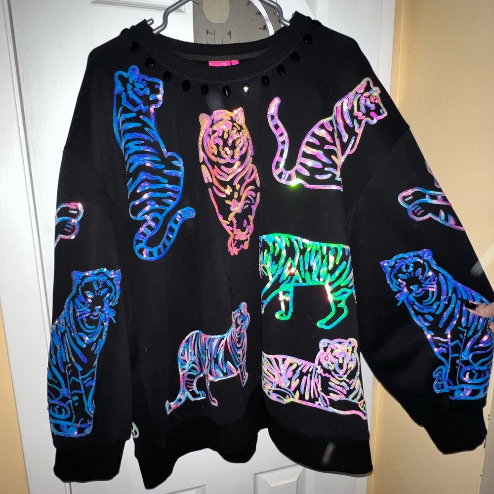 Queen of Sparkles Colorful Tiger Print Sweatshirt Size Large
